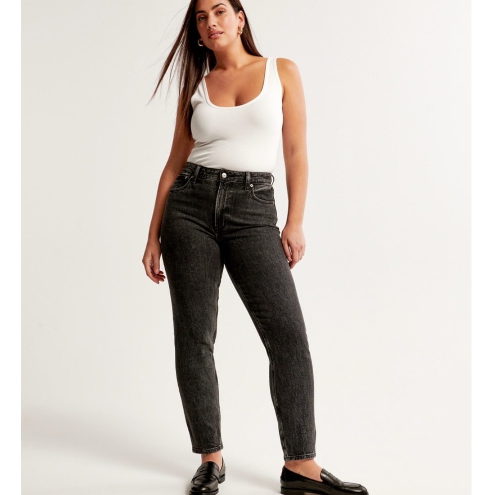 Abercrombie & Fitch Women's Charcoal High Rise Jeans 6S (Short)